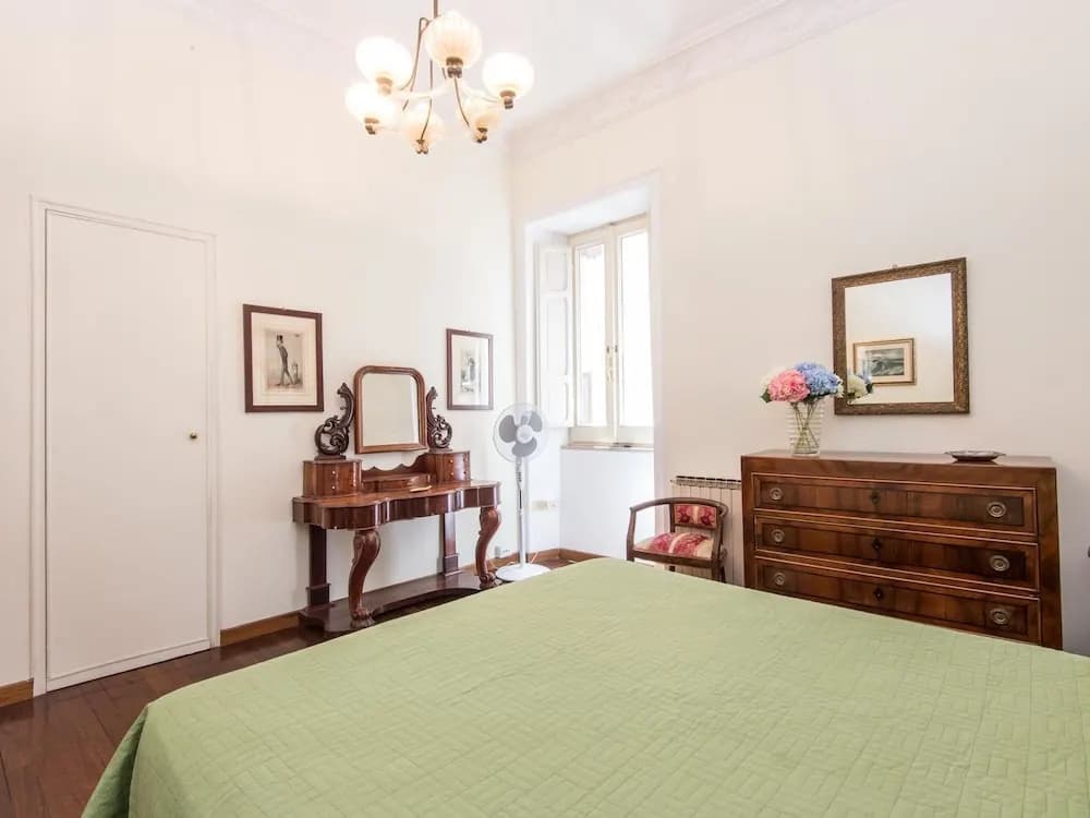 RSH Spanish Steps Luxury Apartment - photo 29
