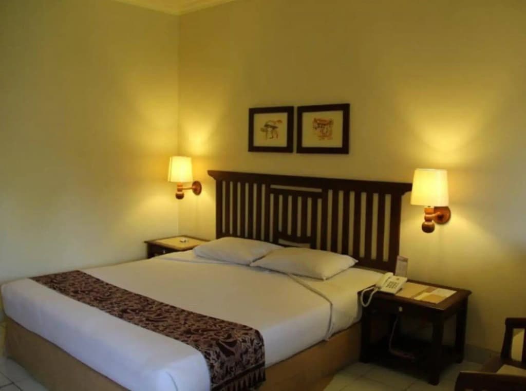 Besakih Beach Hotel - photo 5