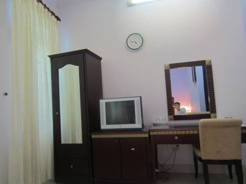 Contempo Hotel - photo 2