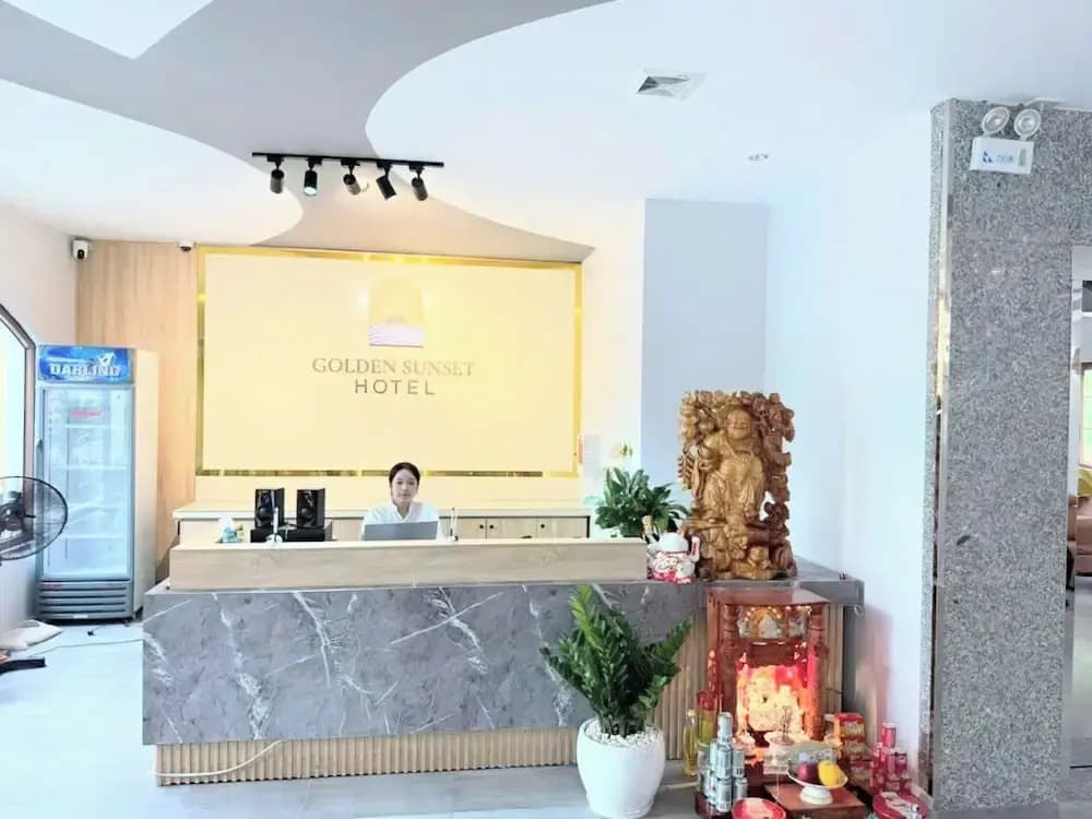 Golden Sunset Hotel - photo 2