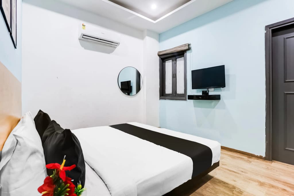 Super Townhouse Rohini Sector 23 - photo 33