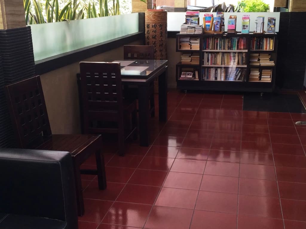 Sri Ratu Hotel - photo 18
