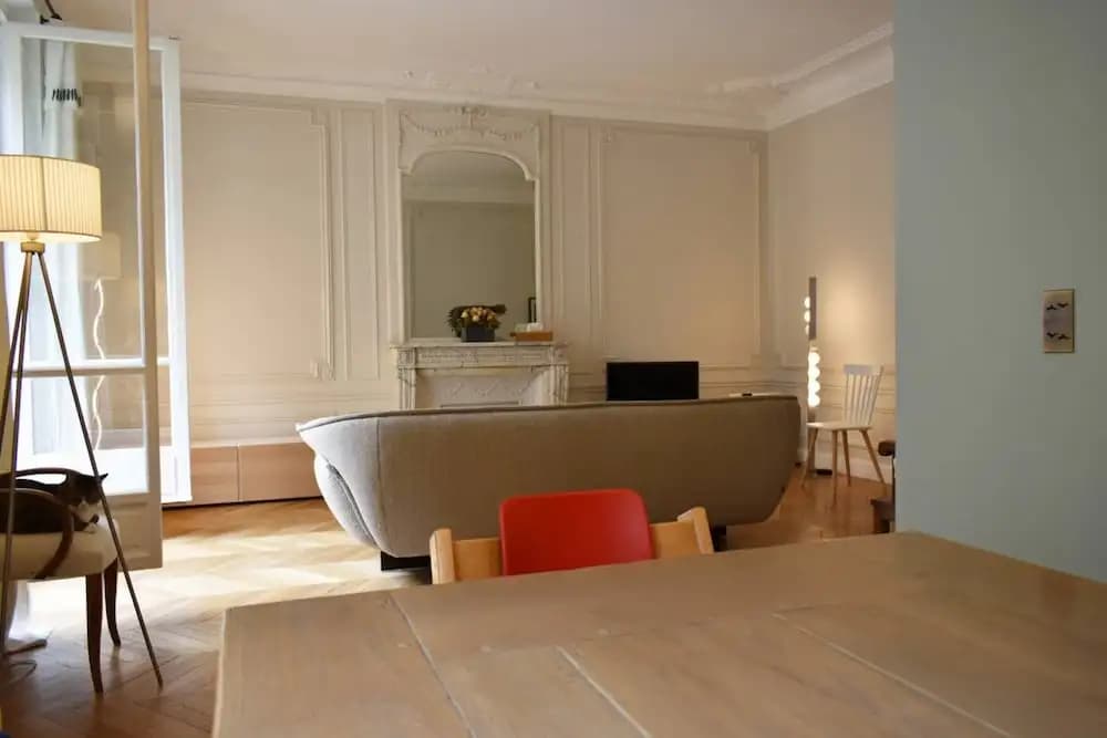 Spacious Parisian Family Apartment - photo 4