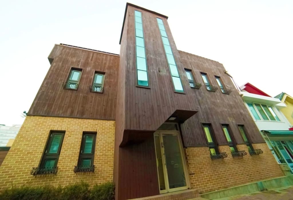 Yolo Guesthouse - Hostel - main photo