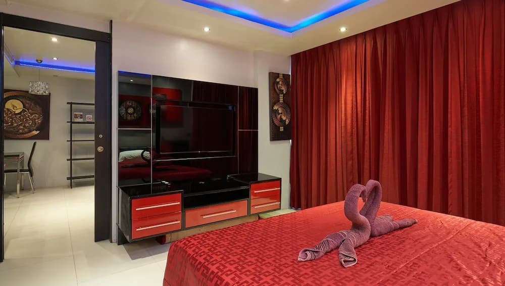 Condo In The Heart Of Patong Wlk St ABS1 - photo 3