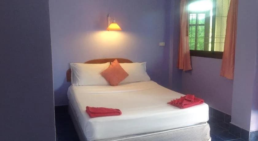 Coconut House Chaweng Hostel - photo 4