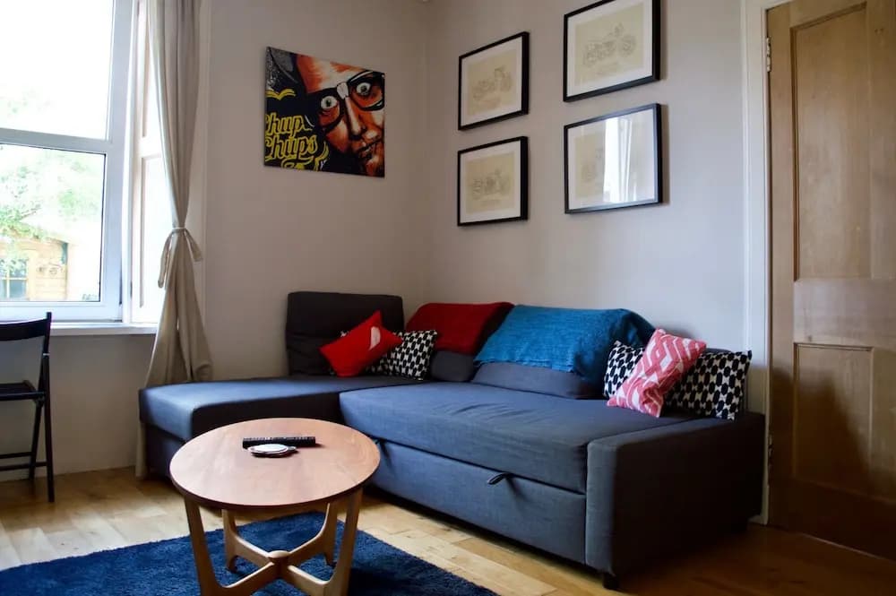 1 Bedroom Ground Floor Colony Flat - photo 5