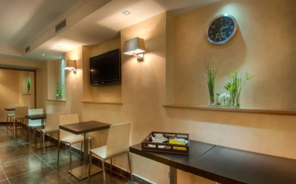 Hotel Claude Bernard Saint Germain - photo 12