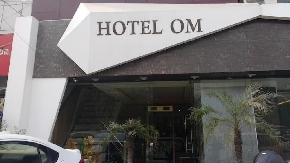 Hotel om international - photo 29