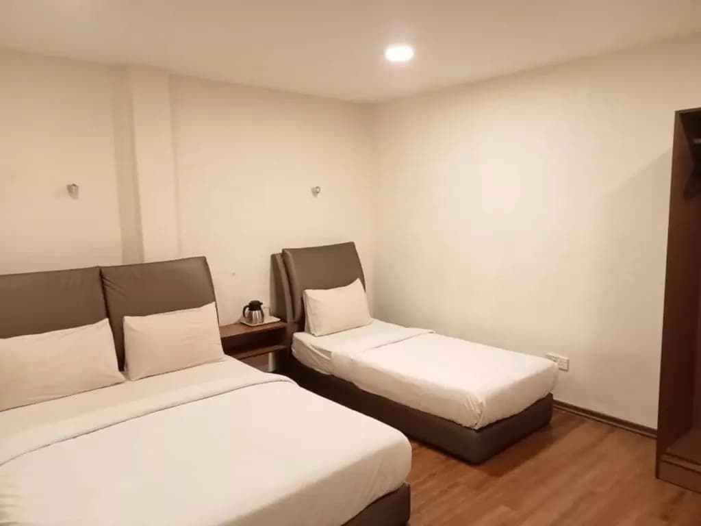 OYO 960 I Harmony Hotel - photo 5