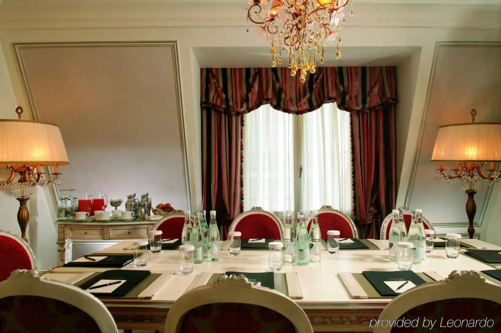 Hotel Balzac - photo 25