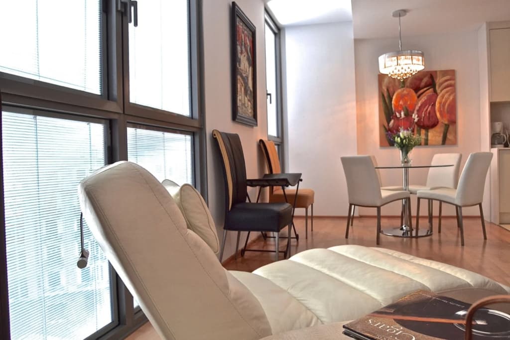 2BR refined ethnic style in Eixample - Livingstone - photo 5