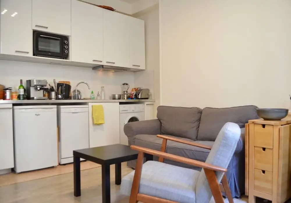 Central Strasbourg Saint Denis Flat - photo 7