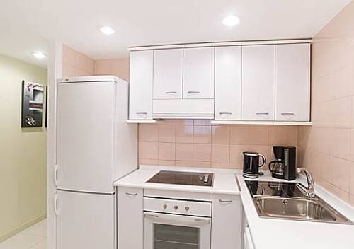 Rent4days Sants Apartments - photo 9