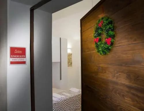 Old Rome Apartment - photo 10