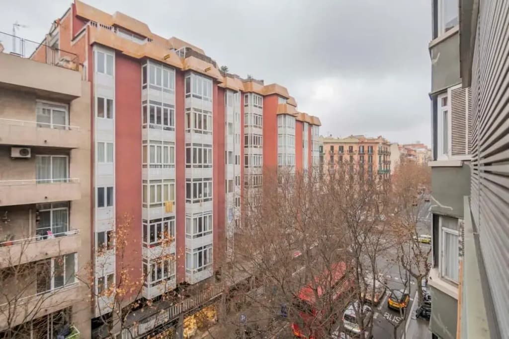 Modern and bright Duplex apartment in Eixample 4-3 - photo 1