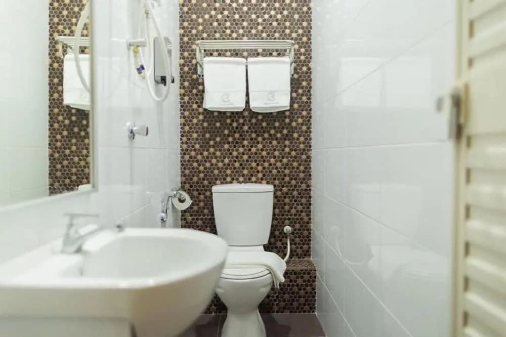 Red City Hotel - photo 10