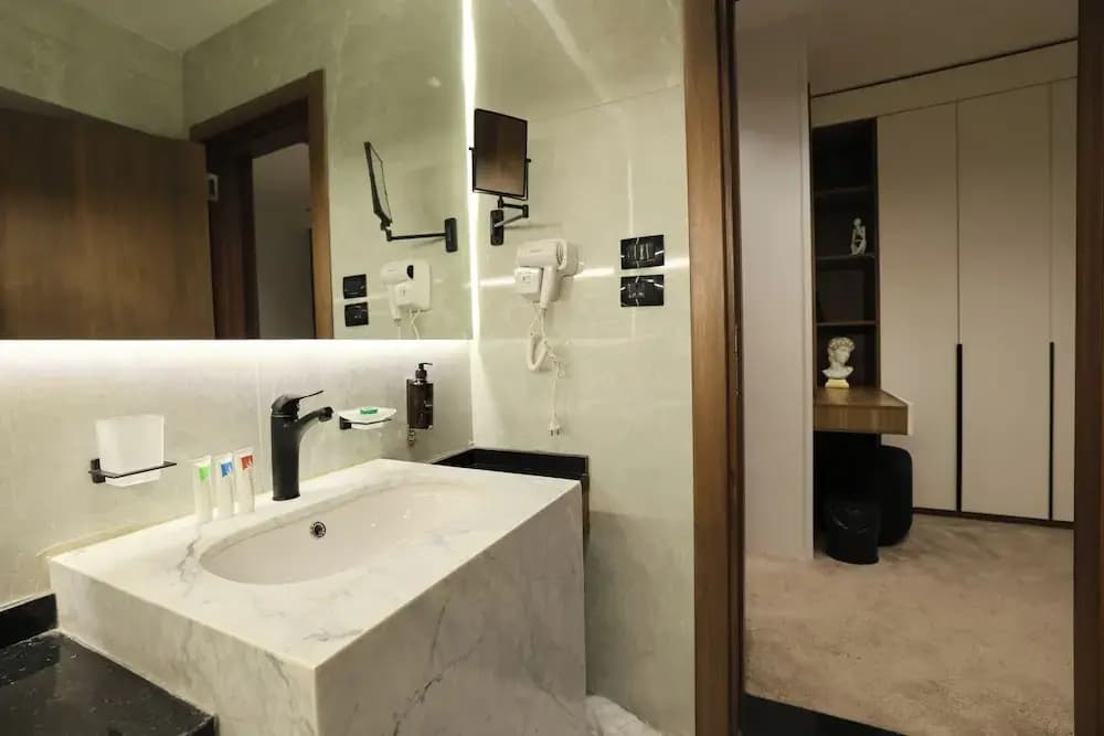 Royal Regency Hotel EG - photo 43