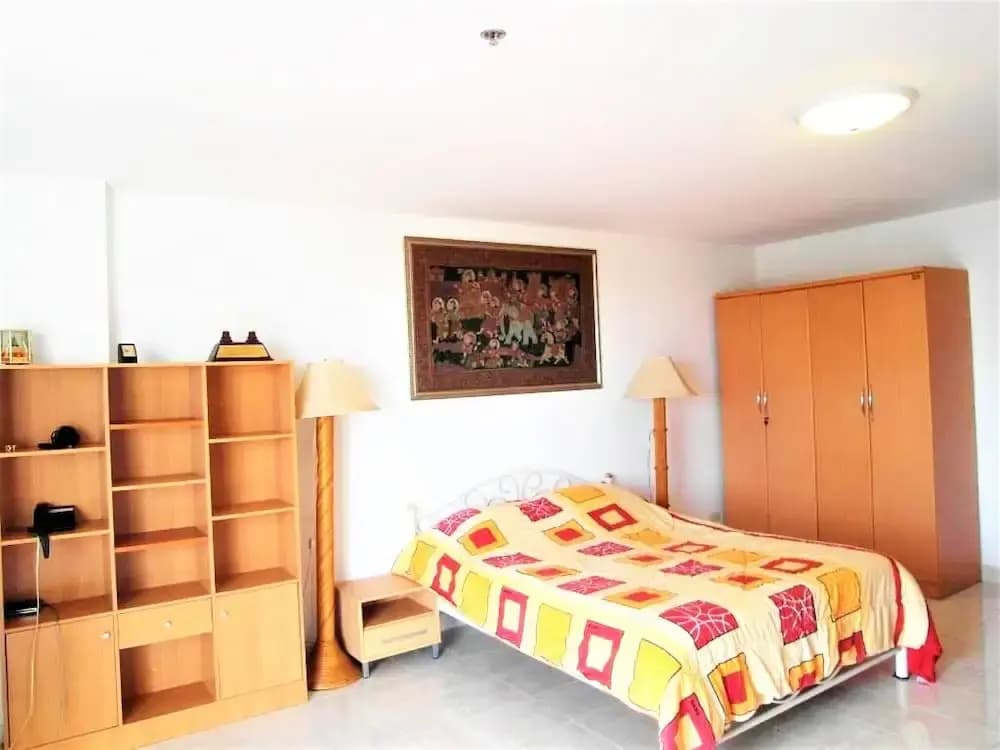 Sea View 1 bed Apartment - photo 9