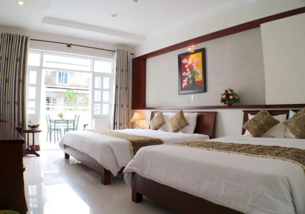 City Hotel 18 Luu Van Lang - photo 3