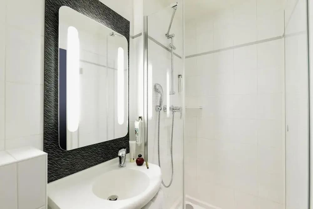 ibis Paris Gare de Lyon Ledru Rollin 12ème - photo 8