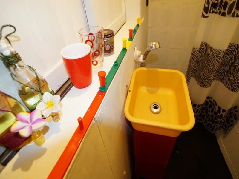 Noel's Guesthouse - photo 9