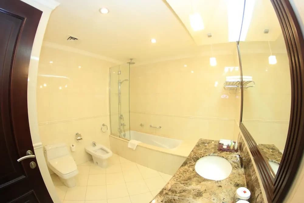 Grand Regal Hotel - photo 8