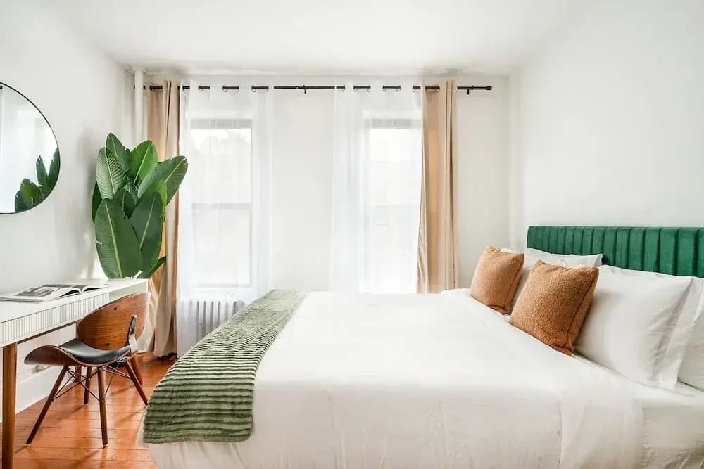 444-3d Brand New XL Studio Hell s Kitchen Elevator - photo 4