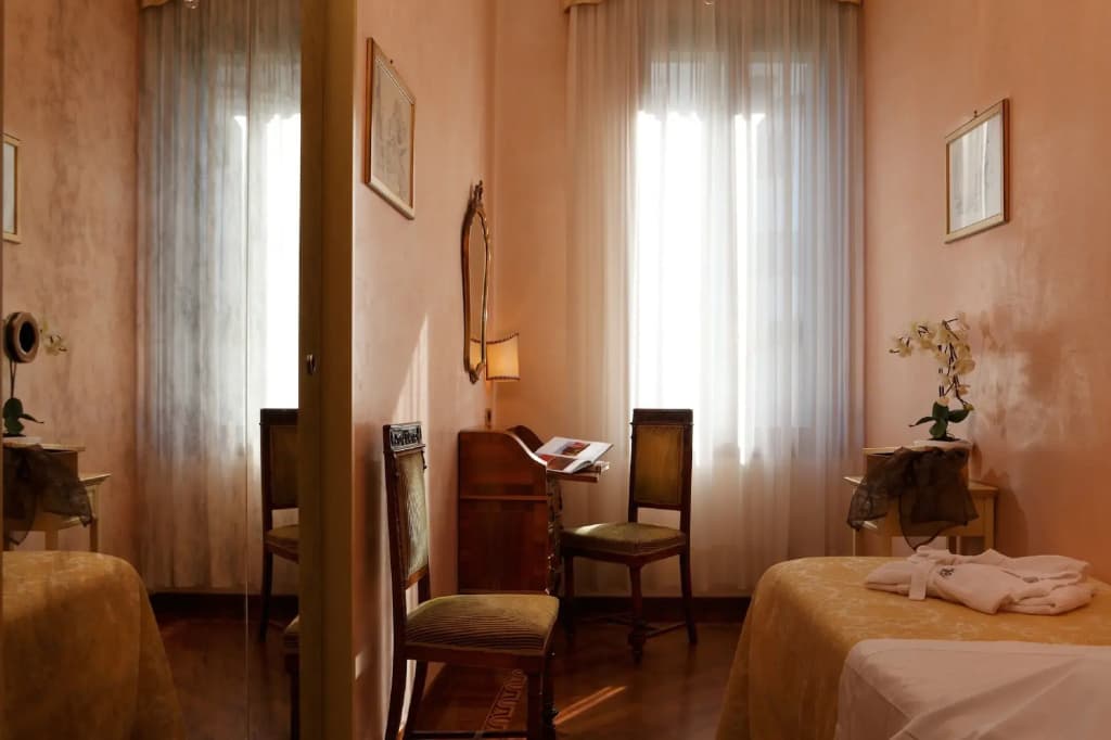 Pensione Accademia - Villa Maravege - photo 34