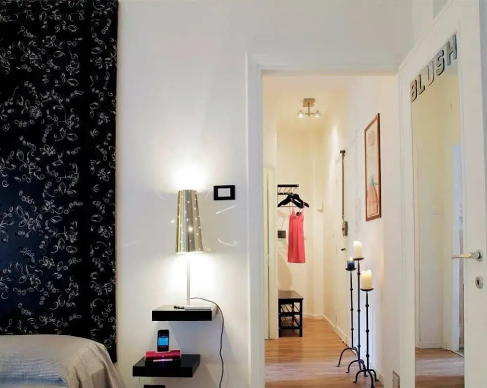 Purple Home Vatican - photo 2