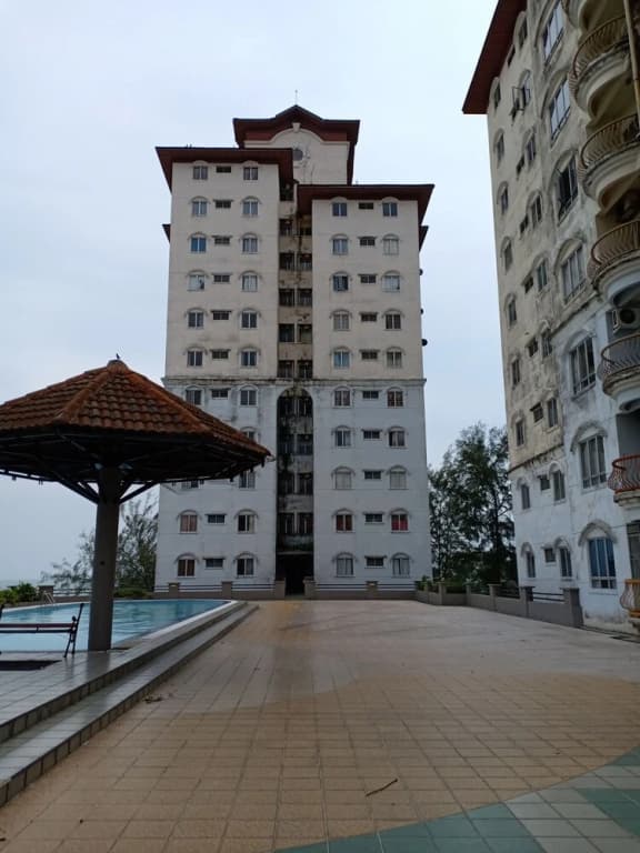 Sunshine Bay Resort - photo 1