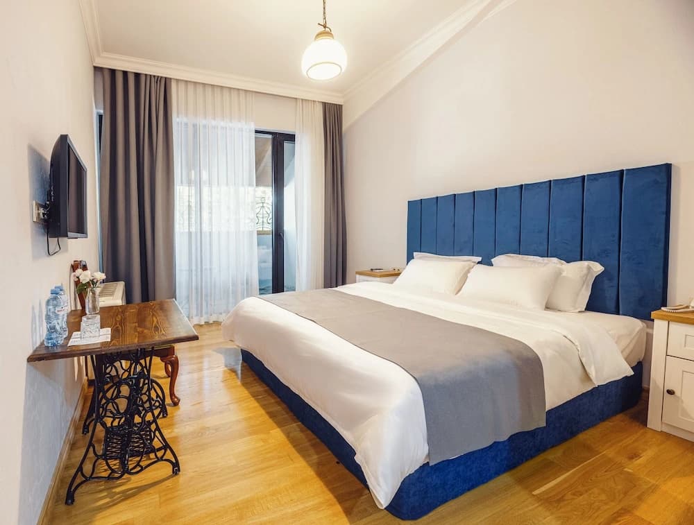 Octava Boutique Hotel - photo 4