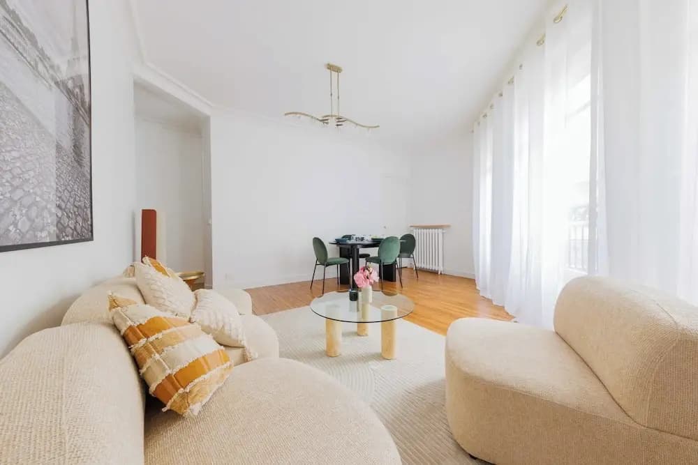 Charming Apartment - 2br/4p - Beaugrenelle - photo 4