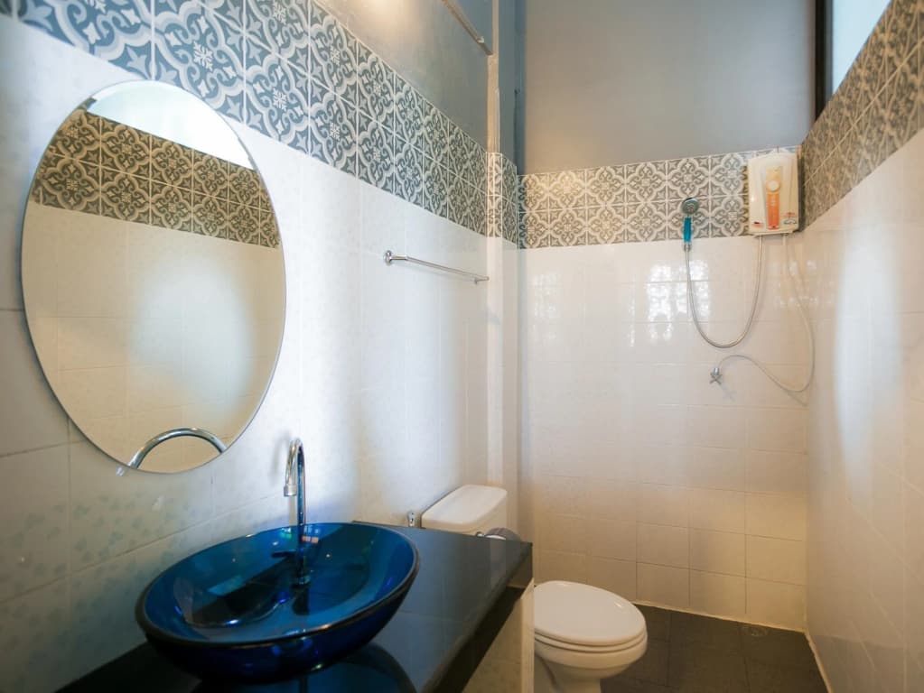 Thalang Guesthouse - photo 7