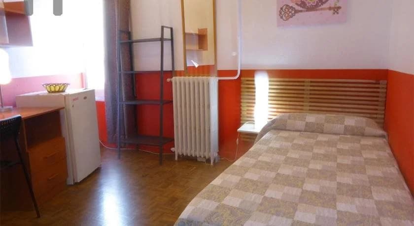 San Marius Travessera - photo 6