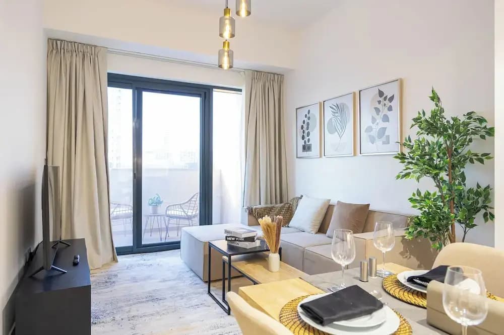 Classic 1BR In Azizi Riviera Meydan - photo 3