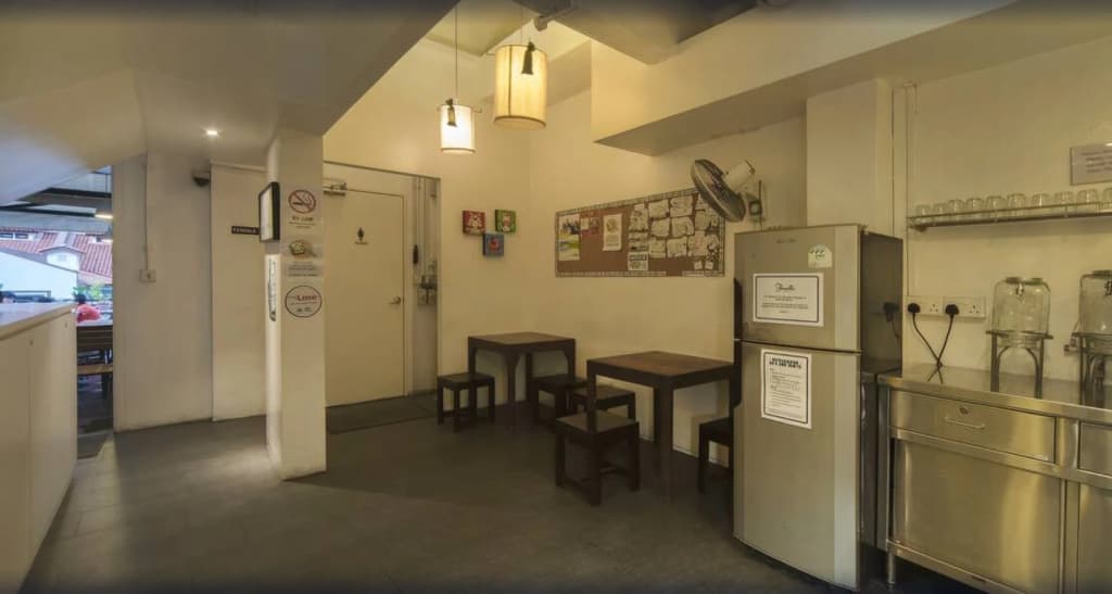 RedDoorz Hostel @ Bugis - photo 17