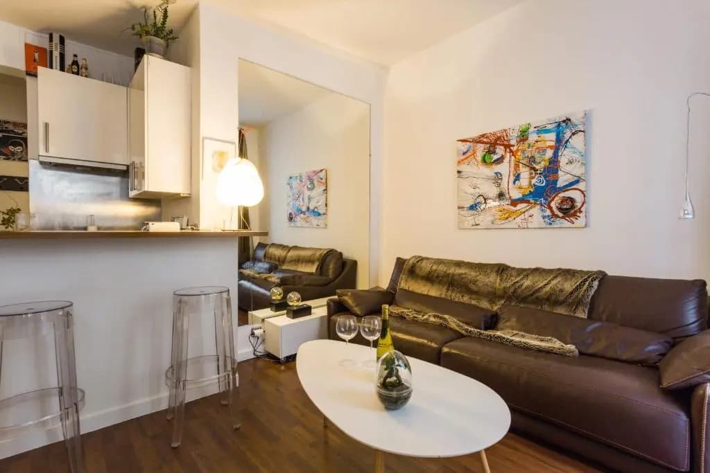 Artsy Flat for 2 Near Opera - photo 2