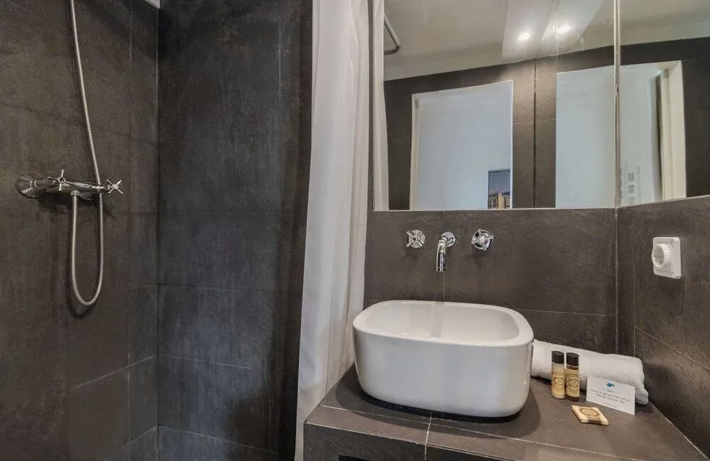 Chiado Balcony Apartment - photo 7