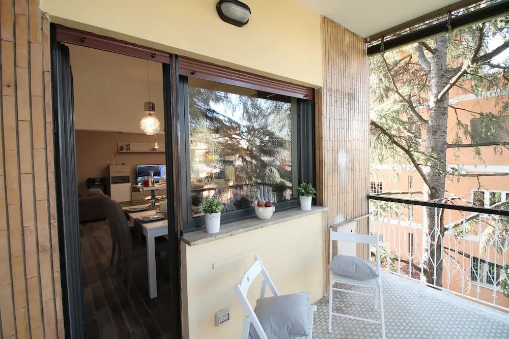 Large 3BR Eur Apartment - photo 6