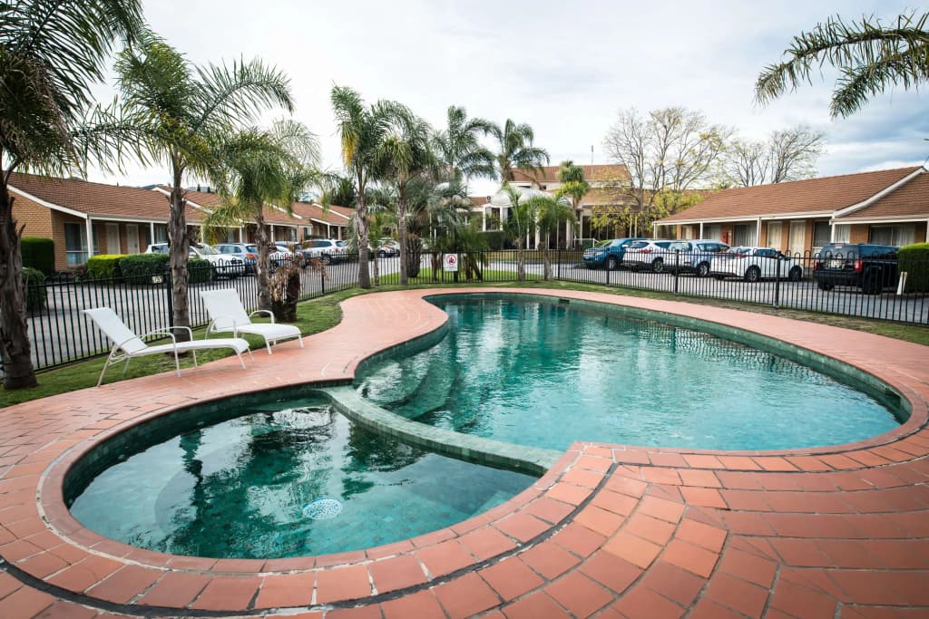Best Western Airport Motel and Convention Centre - photo 17
