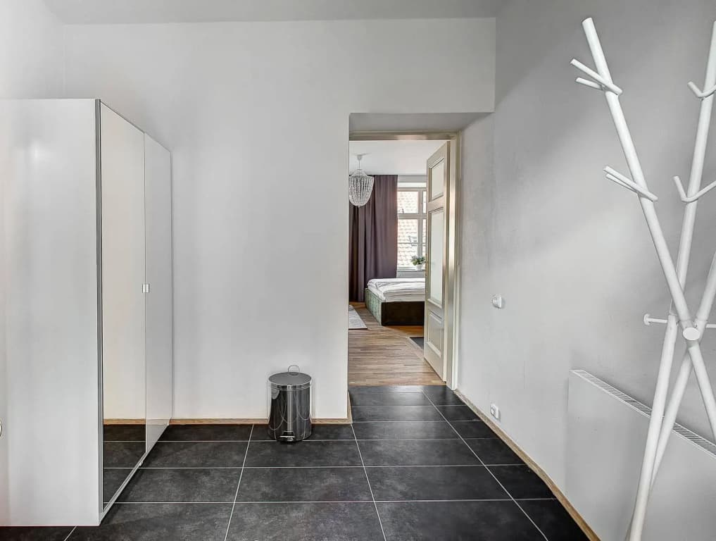 4 Arts Apartments by Adrez Living - photo 11