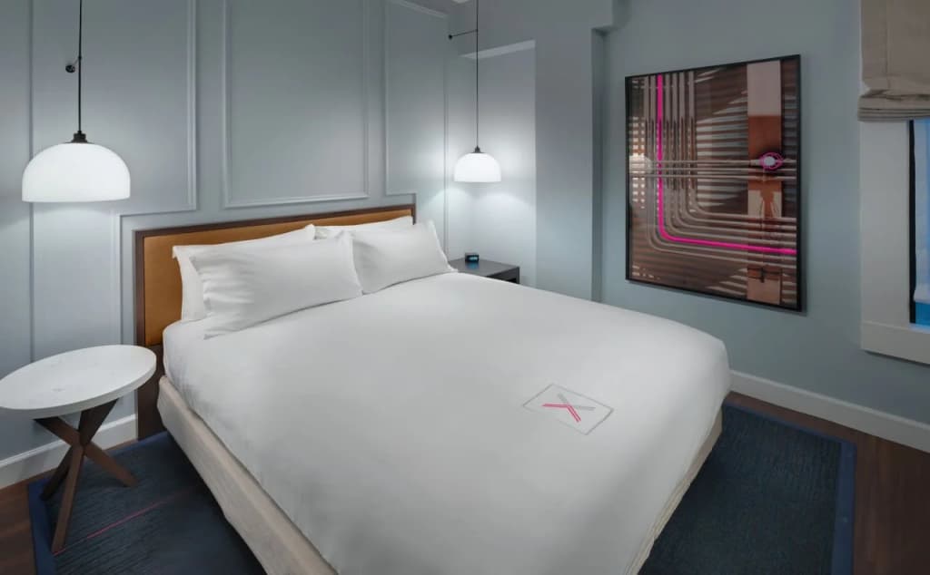 Axiom Hotel - photo 4