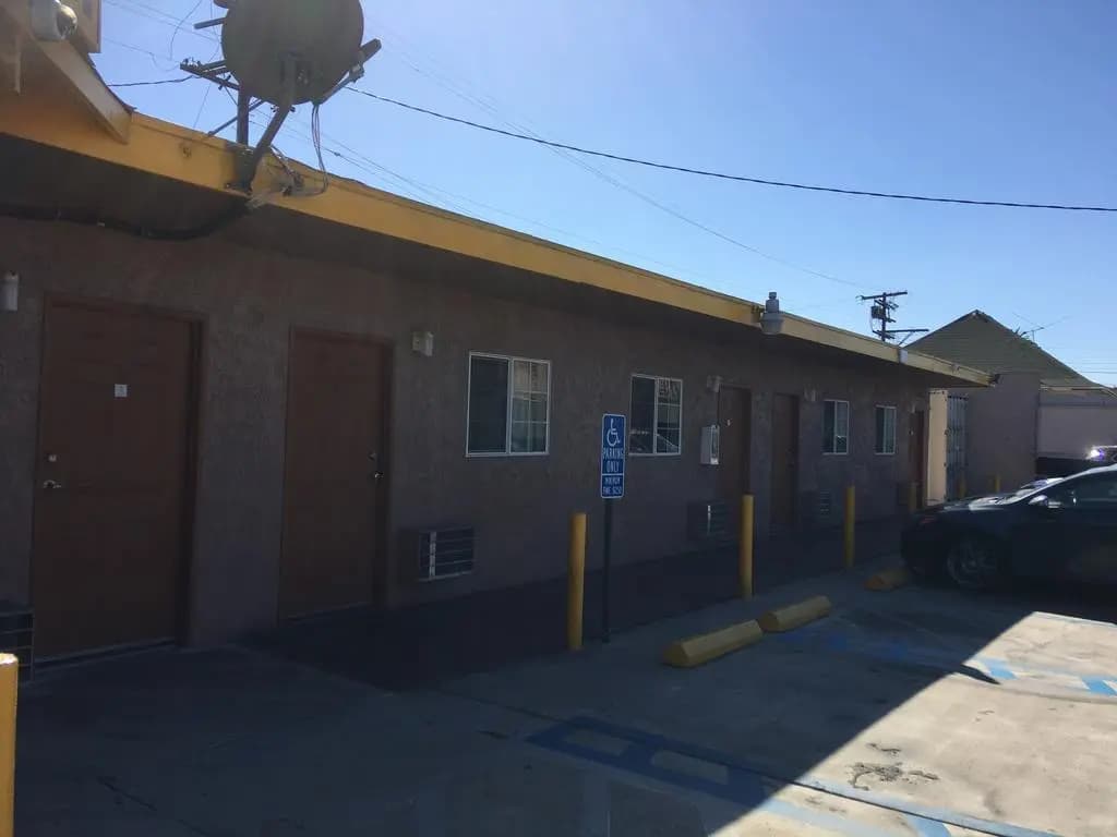 SandPiper Motel - photo 19