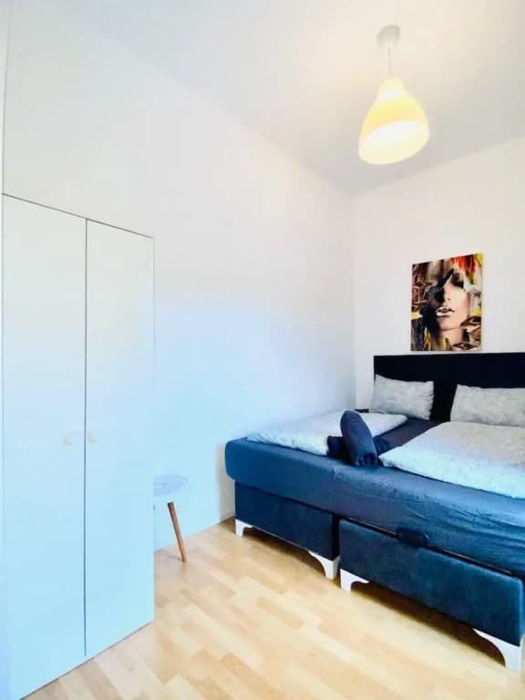Budget Friendly 4 BR Apt for Groups - photo 5