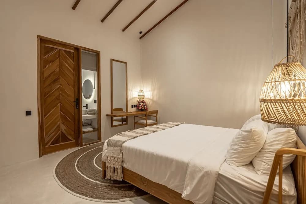 Udara by EVDEkimi - Spacious 4BR Pool villa with Lush garden at Artistic Center of Ubud - photo 8