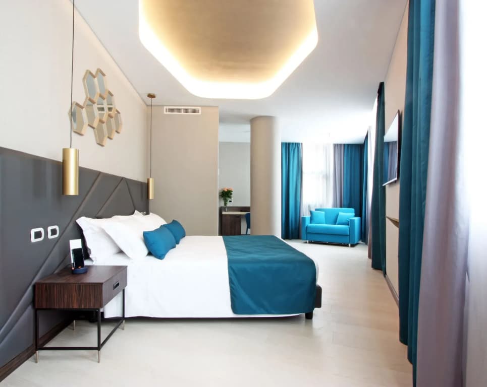 Hotel The Hive Hotel - photo 34