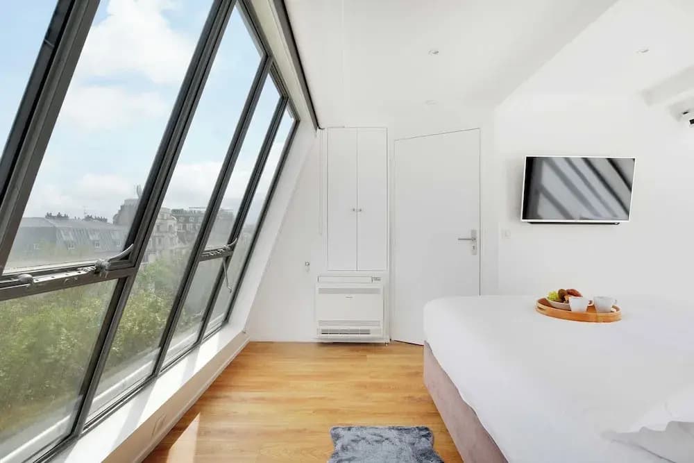 Exceptional Triplex With Terrace - Montmartre - photo 2