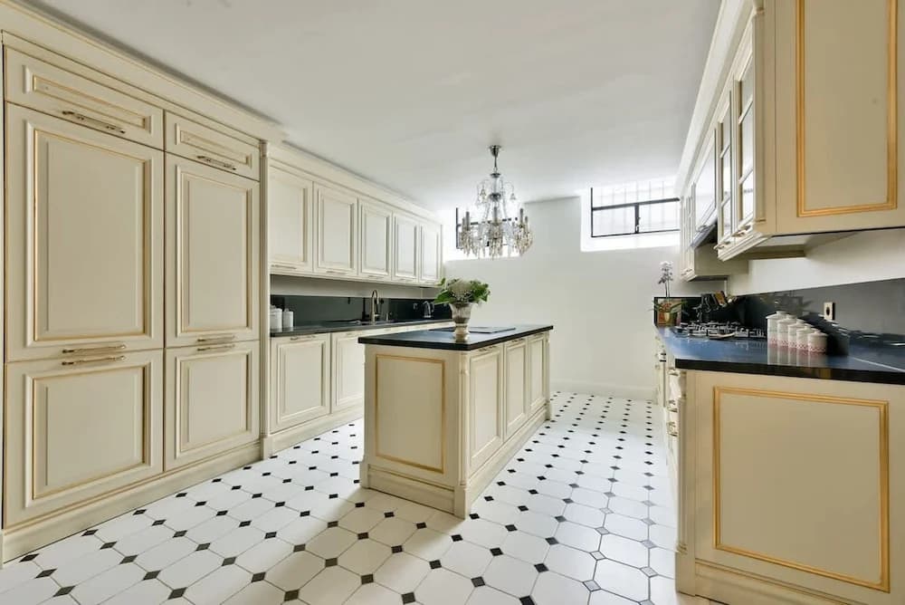 Noble Luxury Residence in the Heart of Paris - photo 17