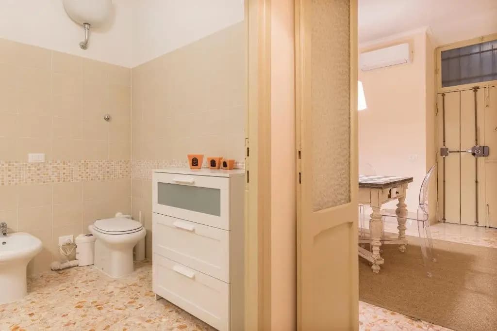 Campo De' Fiori Central Flat - photo 7